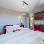 شقة Sun & Sea Homes By Wonderful Italy *